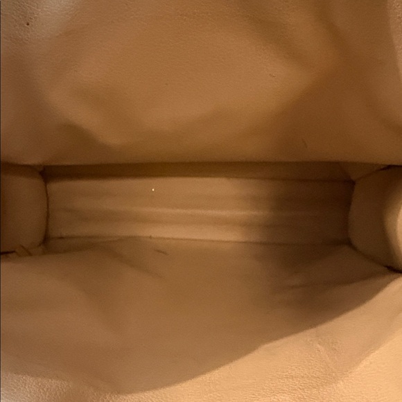 Louis Vuitton Brown Monogram Handbag - Picture 4 of 8